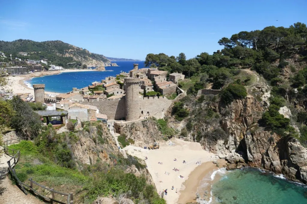 Zdjęcie Cómo llegar a Tossa de Mar en tren desde Barcelona sin complicaciones