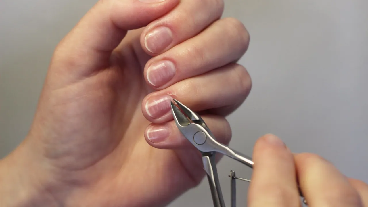 Zdjęcie Jak utwardzić paznokcie skutecznie? Sprawdzone metody i porady