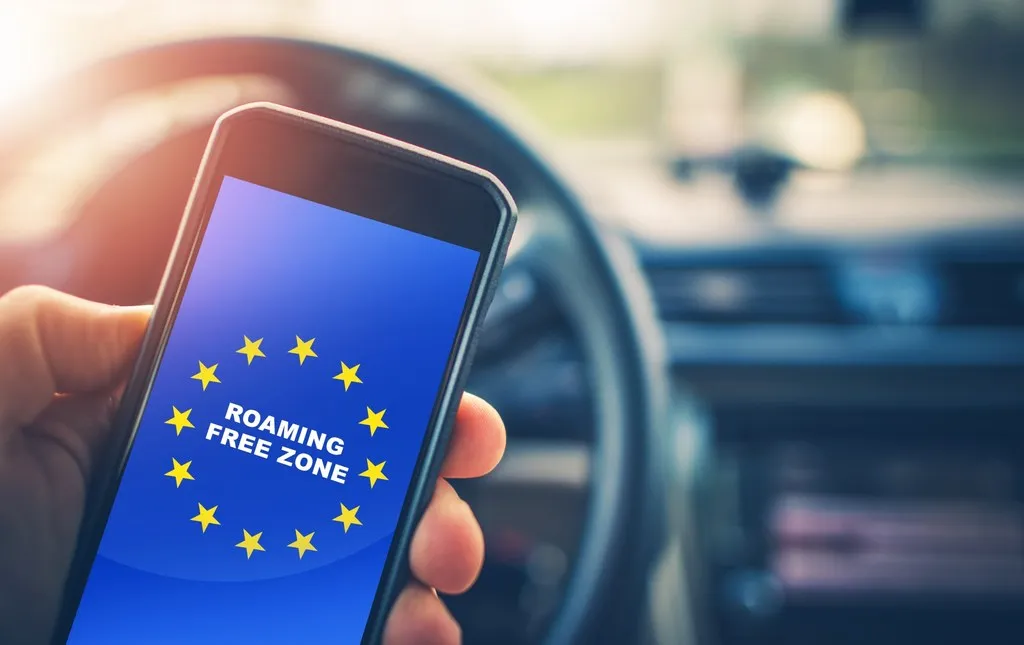 Zdjęcie Jak włączyć roaming Plus i cieszyć się swobodą za granicą?