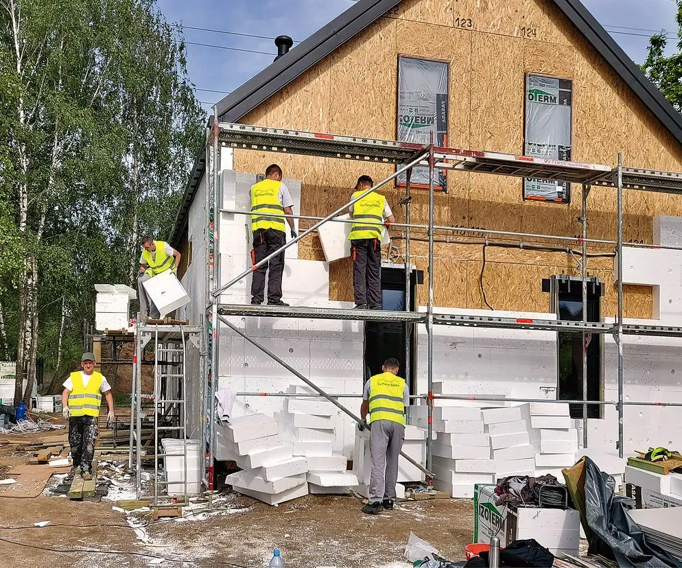 Zdjęcie Jak ocieplić drewniany dom - skuteczne metody i najczęstsze błędy