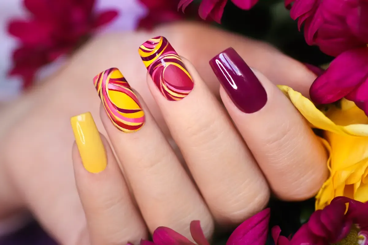 Zdjęcie Jak zrobić domowy manicure: proste kroki do pięknych paznokci