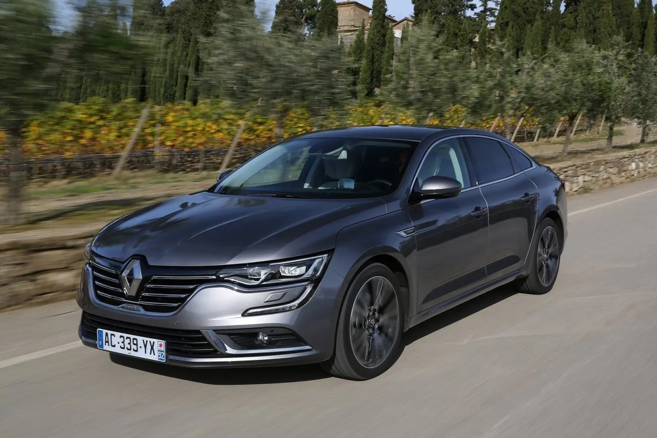 Zdjęcie Renault Talisman jaki silnik wybrać, aby uniknąć problemów i kosztów