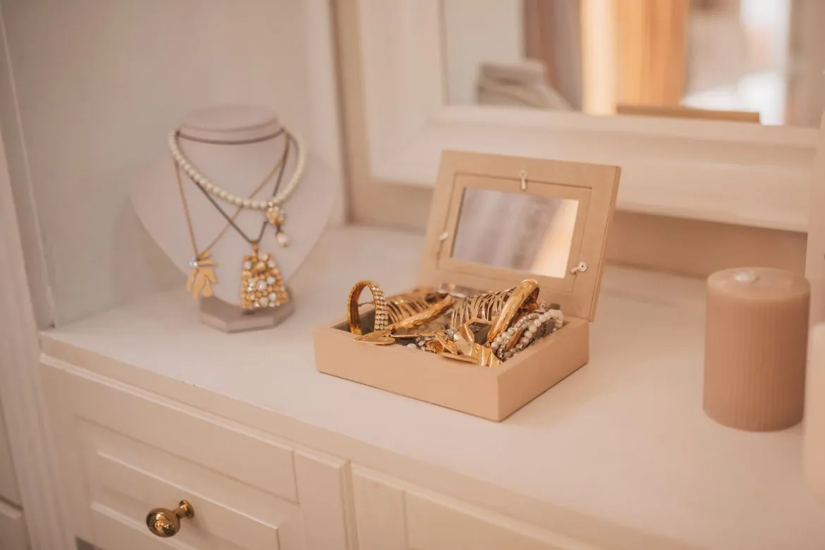 Zdjęcie Jak przechowywać biżuterię, aby uniknąć uszkodzeń i zachować blask