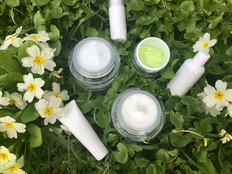 Zdjęcie Czy serum z witaminą C można stosować codziennie? Oto prawda o bezpieczeństwie