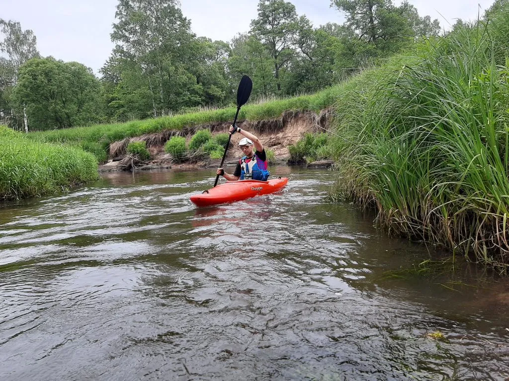 Zdjęcie Spływ kajakowy Rudą: Trasy, Ceny i Jak Zaplanować Przygodę