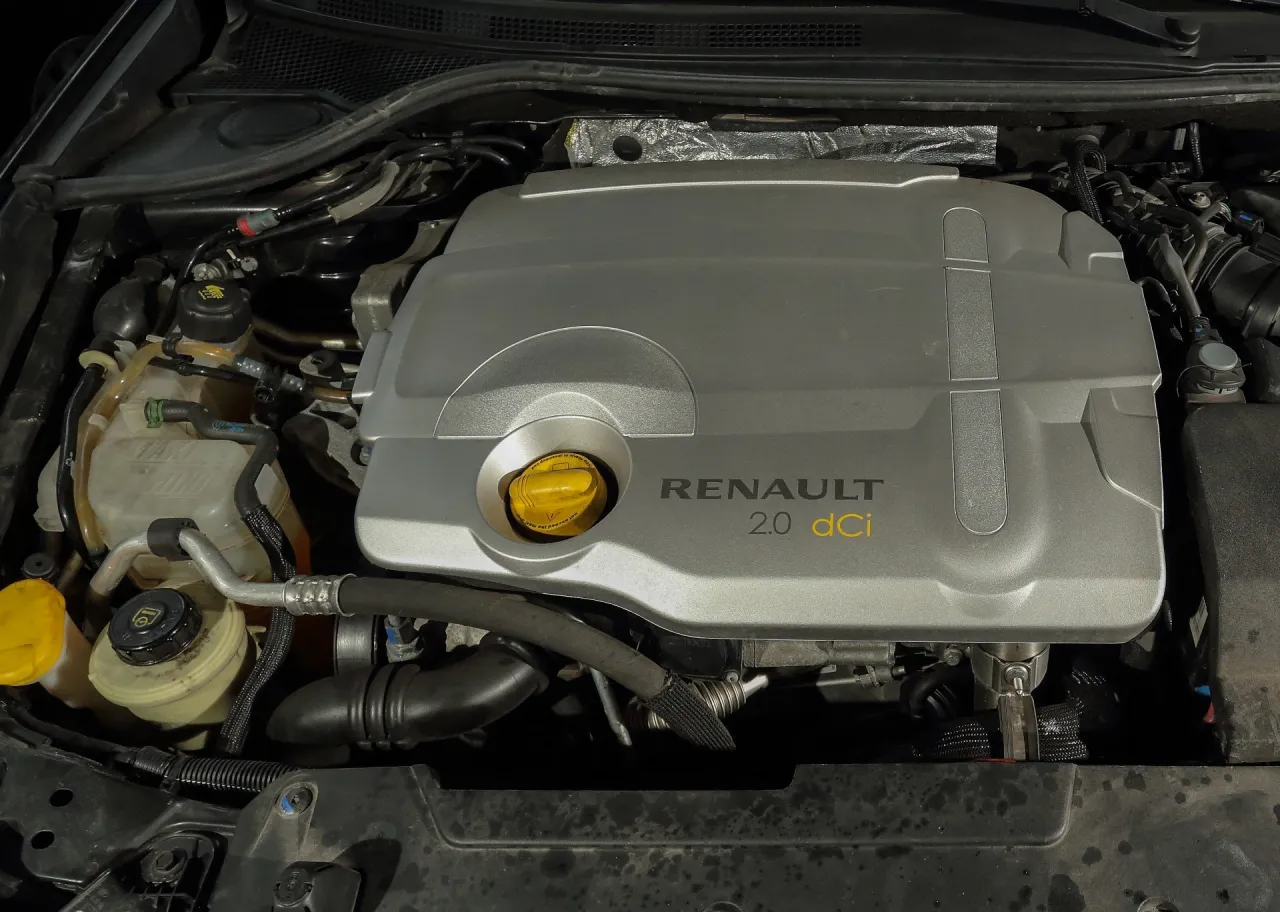 Zdjęcie Renault Master 2 jaki silnik wybrać, aby uniknąć kosztownych błędów?