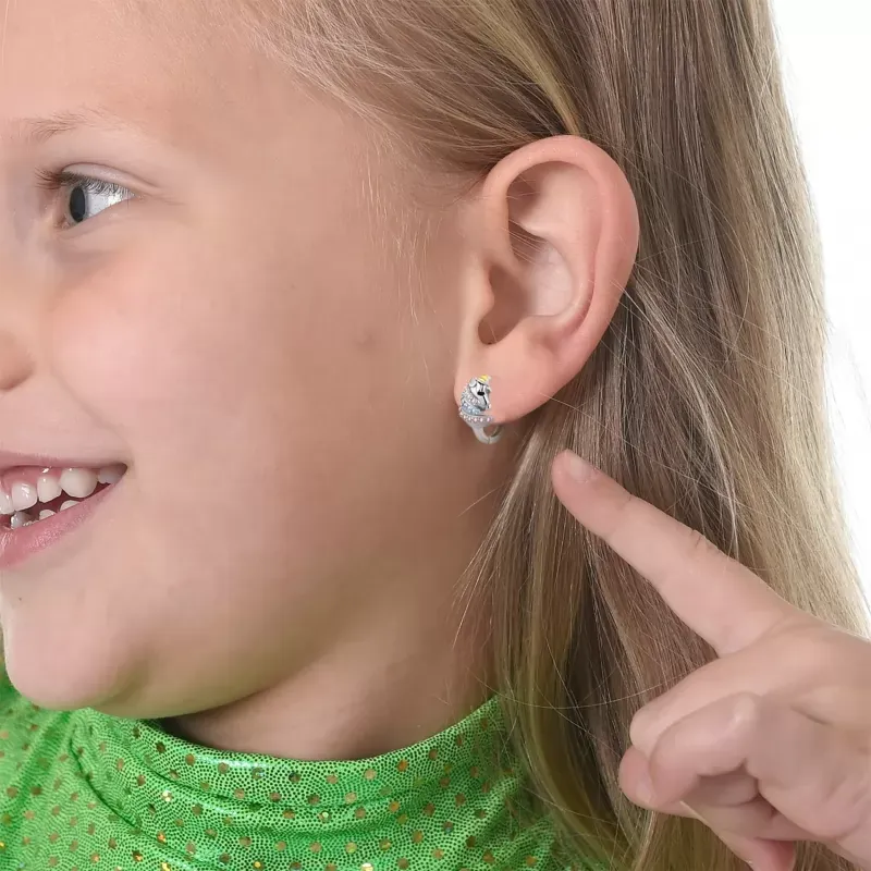 Zdjęcie Jakie kolczyki na komunię dla dziewczynki? Wybierz idealne modele