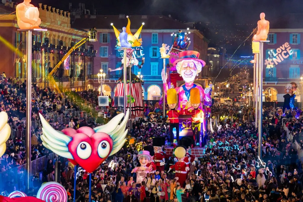 Zdjęcie Karnawał w Nicei: Niezapomniane atrakcje i sekrety festiwalu