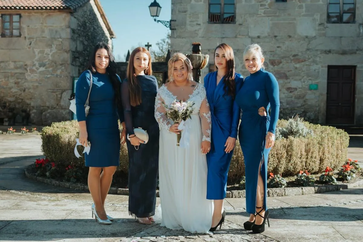 Zdjęcie Jakie buty do chabrowej sukienki na wesele, aby wyglądać olśniewająco?