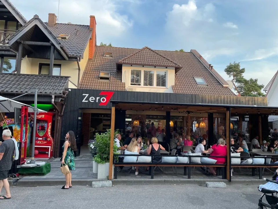 Zdjęcie Gdzie zjeść w Pobierowie? Odkryj najlepsze lokale na posiłek