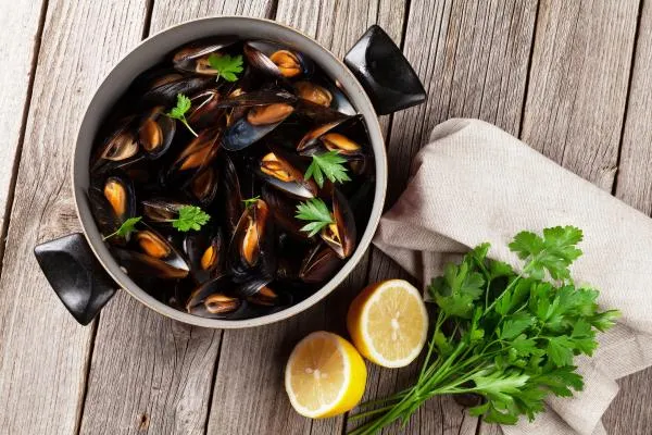 Zdjęcie Mejillones al vapor con limón: la receta que no puedes dejar pasar