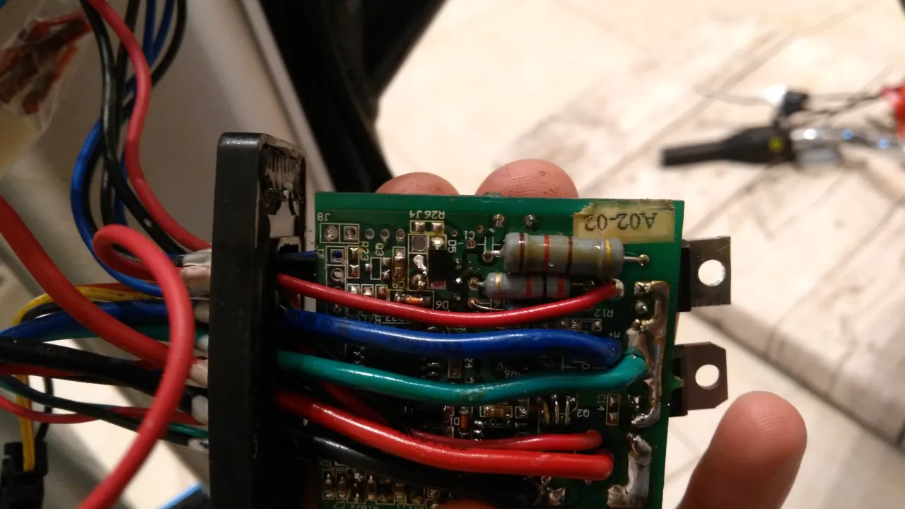 Zdjęcie Jak odblokować sterownik roweru elektrycznego i uniknąć problemów