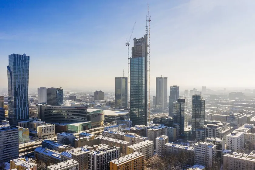 Zdjęcie Ile pięter ma najwyższy budynek w Warszawie? Zaskakujące fakty o Varso Tower