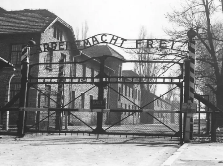 Zdjęcie Co oznacza nazwa Auschwitz-Birkenau i jej mroczna historia?
