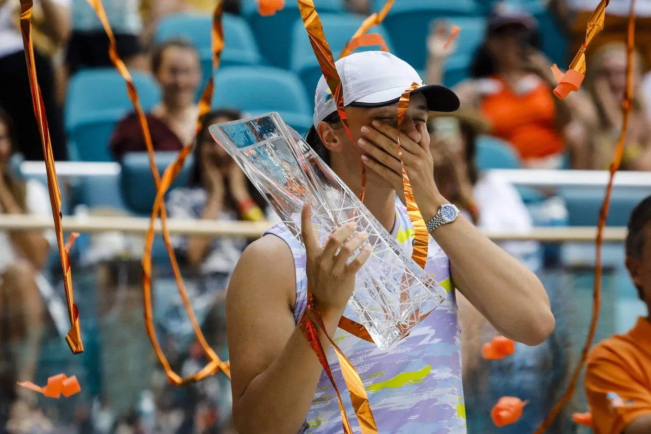 Zdjęcie Ile kosztuje tenis? Odkryj ukryte wydatki na treningi i sprzęt