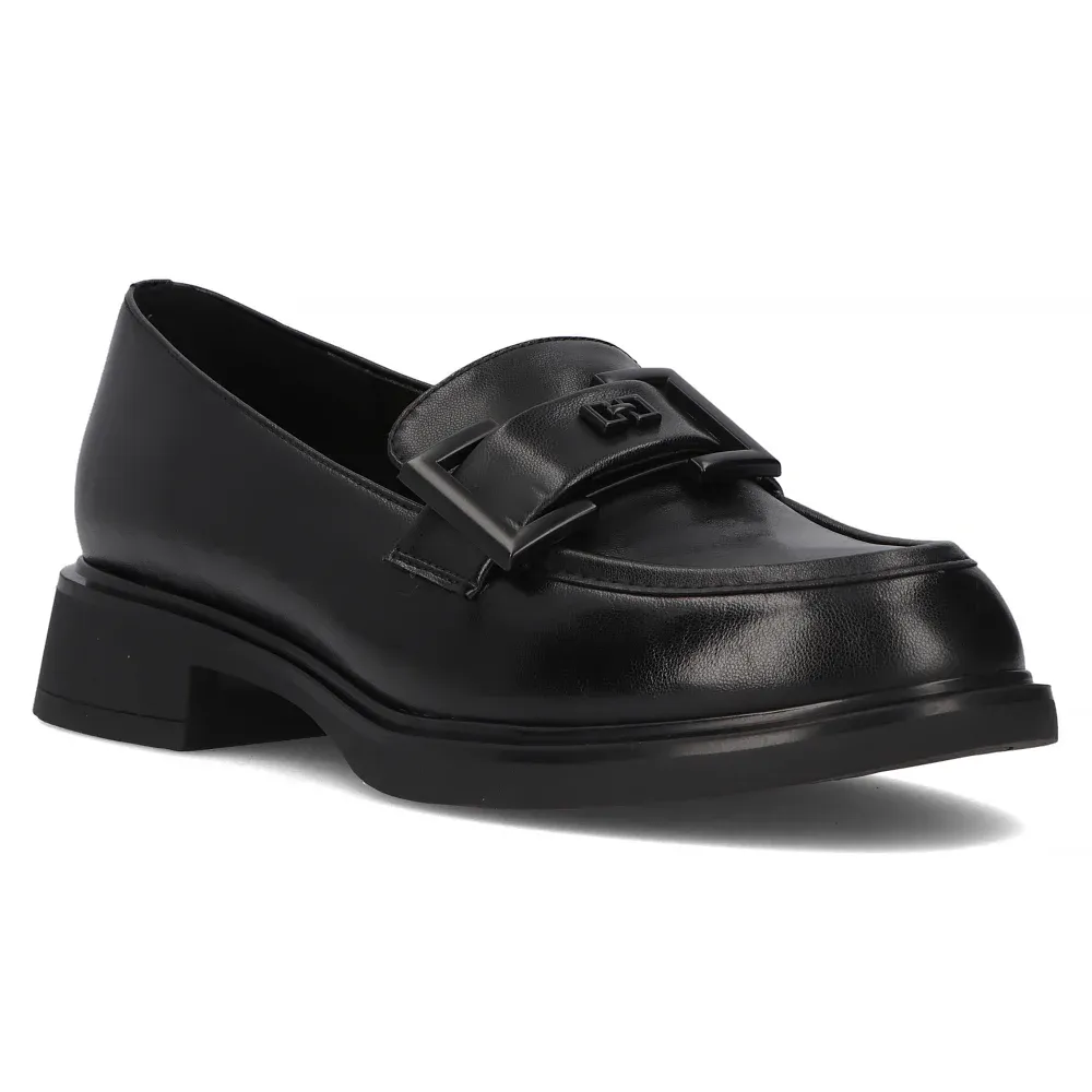 Zdjęcie Jakie modne buty na wiosnę? Oto trendy, które musisz znać