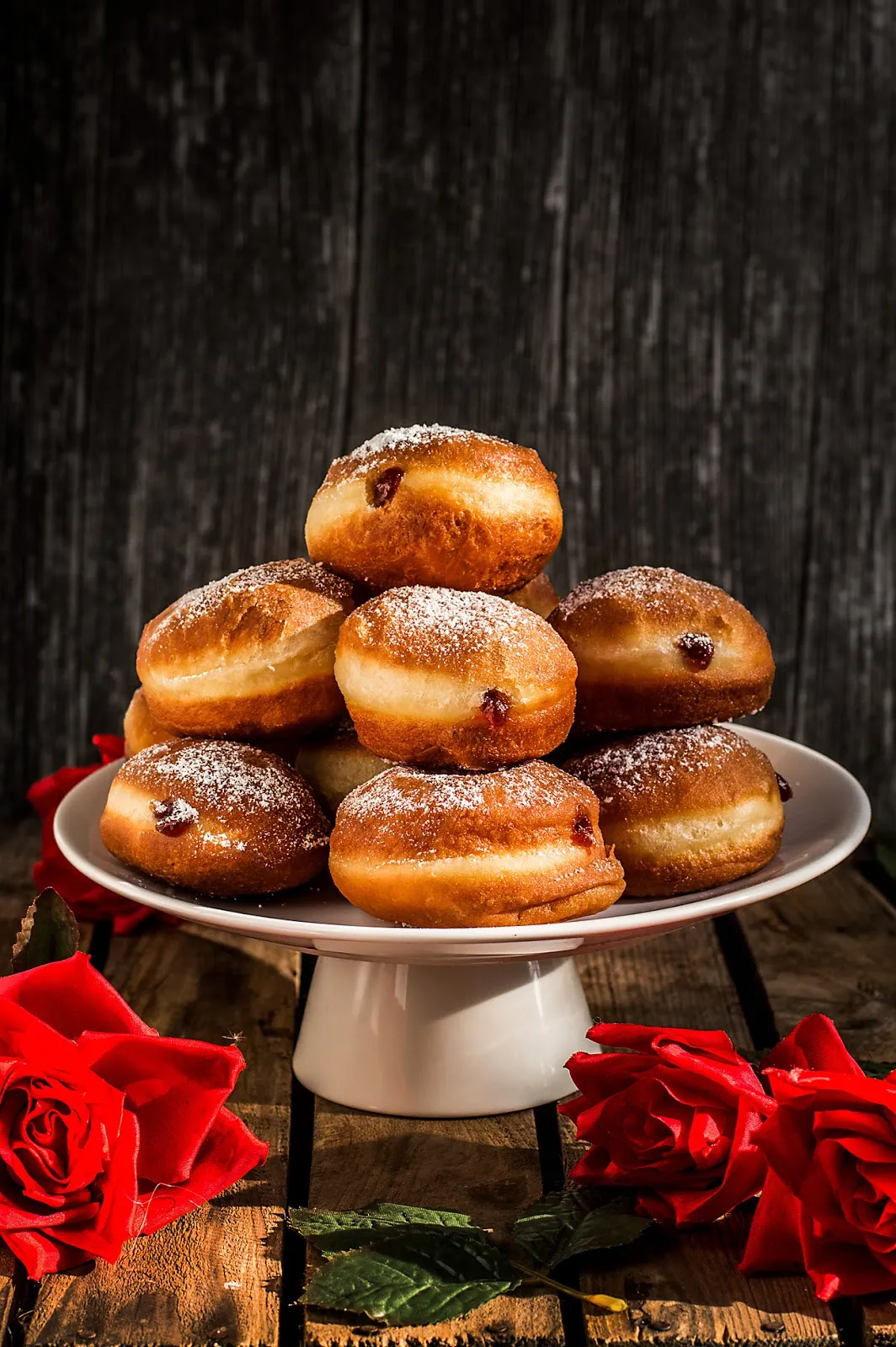 Zdjęcie Czy pączki są wegańskie? Sprawdź, co kryją tradycyjne pączki
