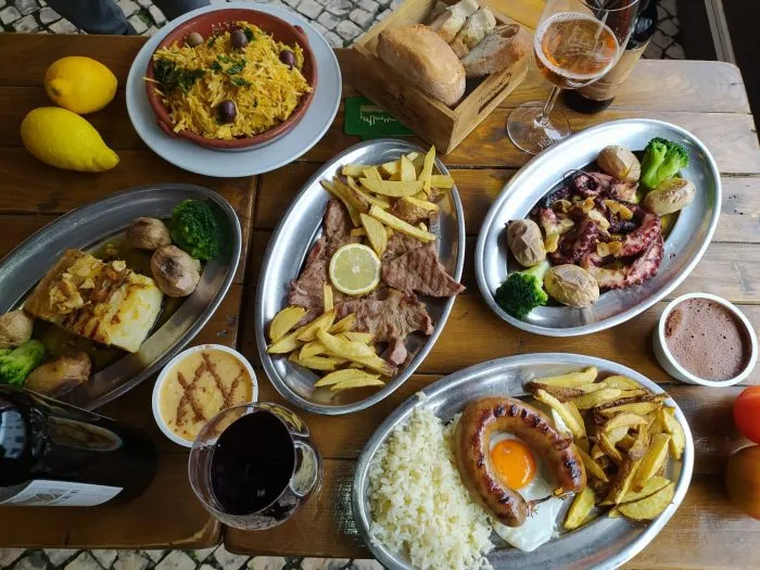 Zdjęcie Co zjeść w Portugalii? Odkryj najlepsze tradycyjne potrawy