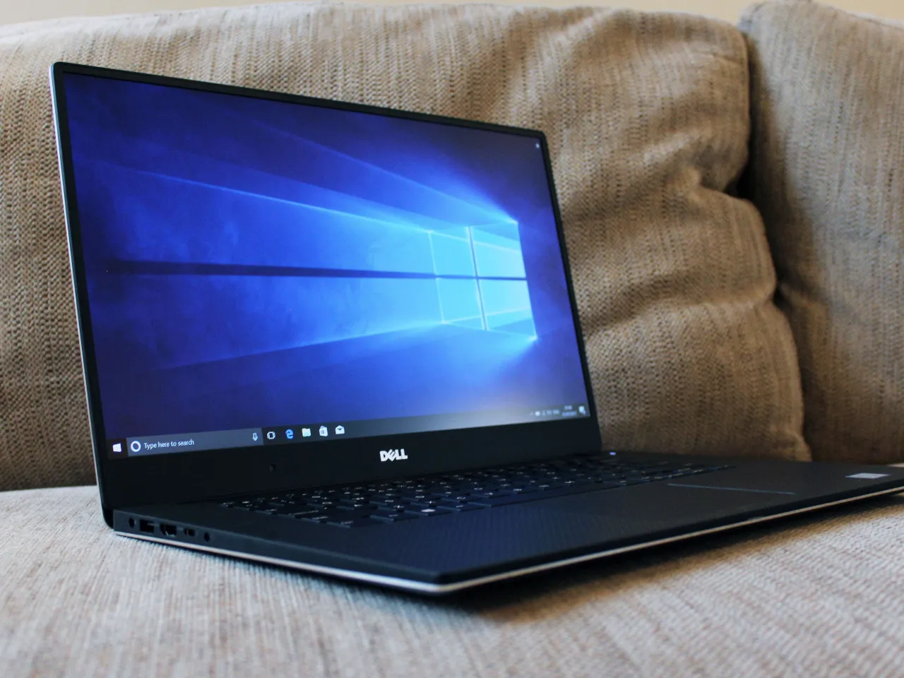Zdjęcie Dell Precision 5520 recenzja - czy warto inwestować w ten laptop?