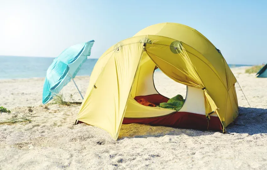 Zdjęcie Jak wybrać namiot? Poradnik krok po kroku [2024]