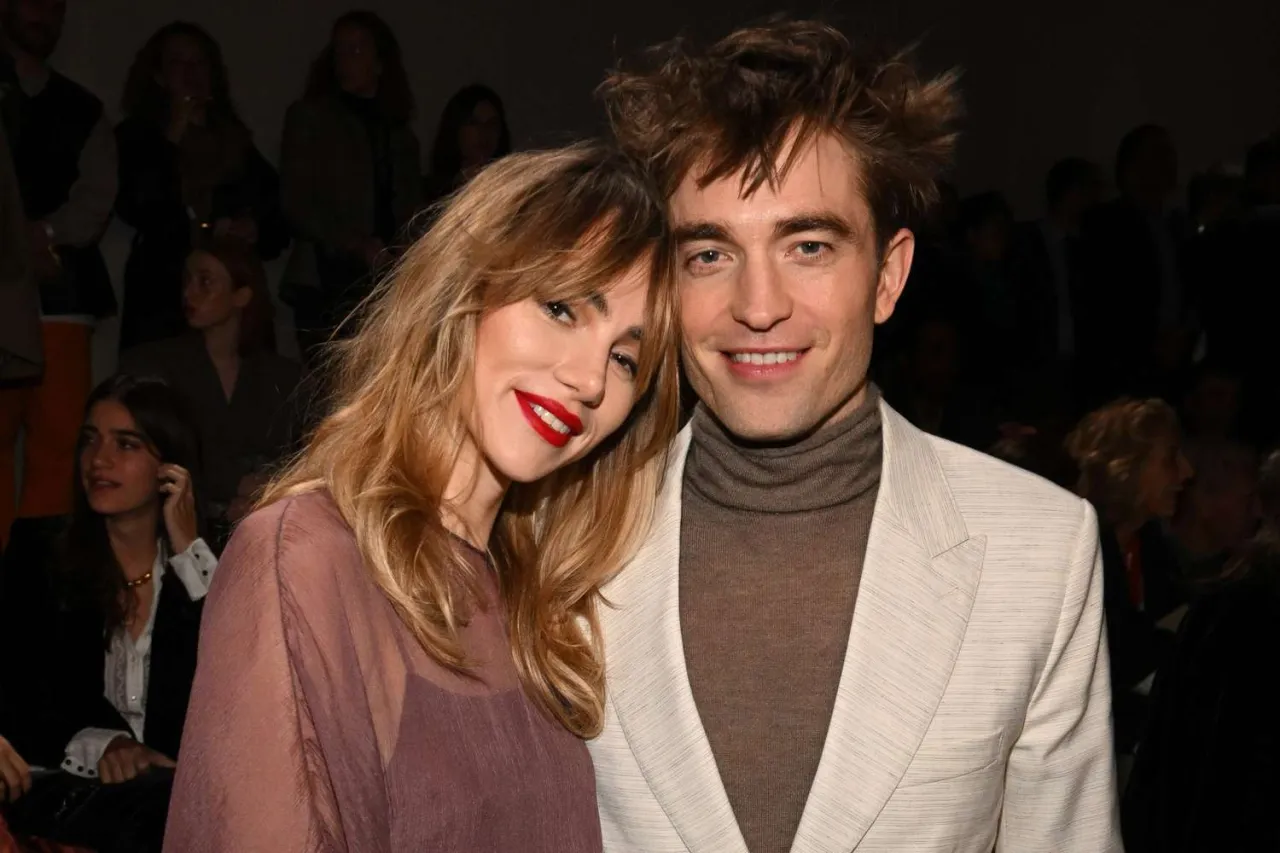 Zdjęcie Z kim jest Robert Pattinson? Zaskakujące fakty o jego związku z Suki Waterhouse