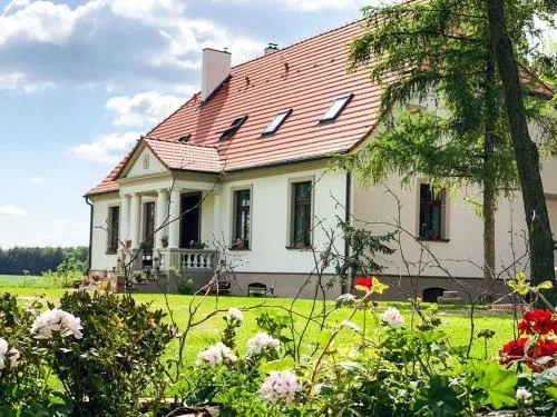Zdjęcie Dworek w Gogolewie nad Wartą - historia, atrakcje i noclegi