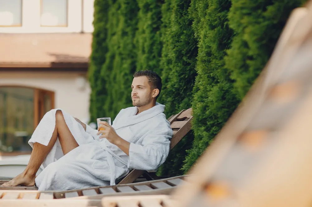Zdjęcie Jak stworzyć idealne spa w ogrodzie dla relaksu i zdrowia