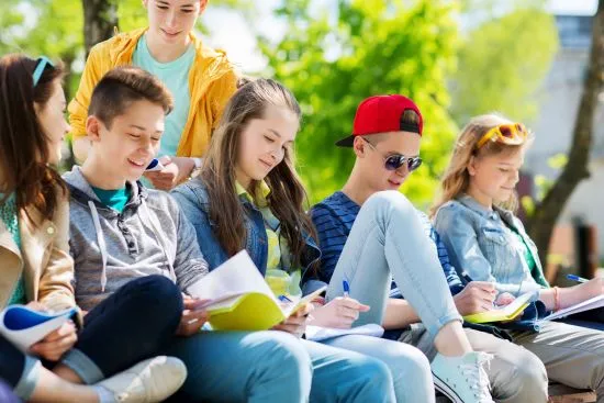 Zdjęcie Czy rekolekcje są obowiązkowe? Poznaj swoje prawa i możliwości
