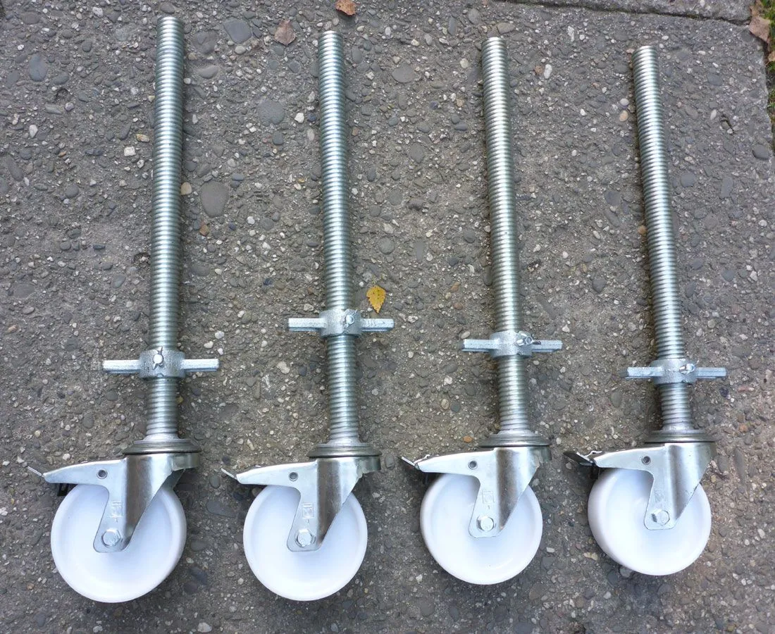 Zdjęcie K&oacute;łka do rusztowania: jak wybrać bezpieczne i trwałe?