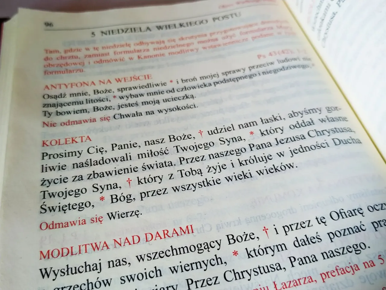 Zdjęcie Jak napisać modlitwę wiernych - proste wskazówki i przykłady