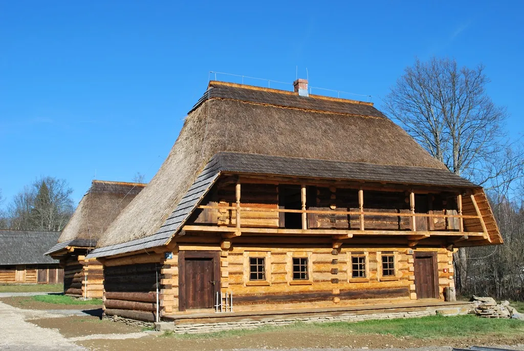 Zdjęcie Skansen Zubrzyca: Odkryj fascynującą historię i kulturę Orawy