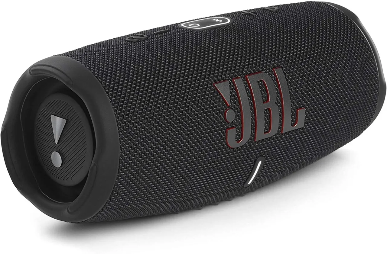 Zdjęcie JBL Charge 5 ile wat: Moc, która zaskoczy każdego audiofila