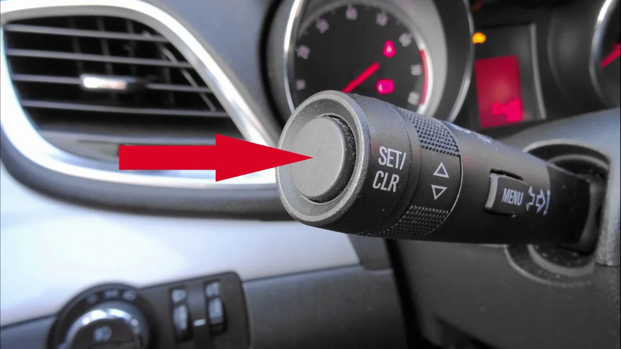 Zdjęcie Jak łatwo zresetować czujnik ciśnienia w oponach Opel Astra J – krok po kroku
