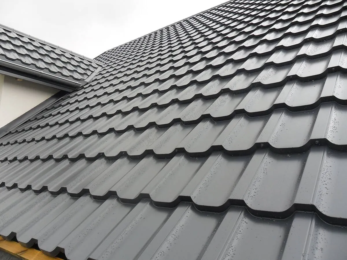 Zdjęcie Blachodachówka czy dachówka ceramiczna: porównanie cen i kosztów