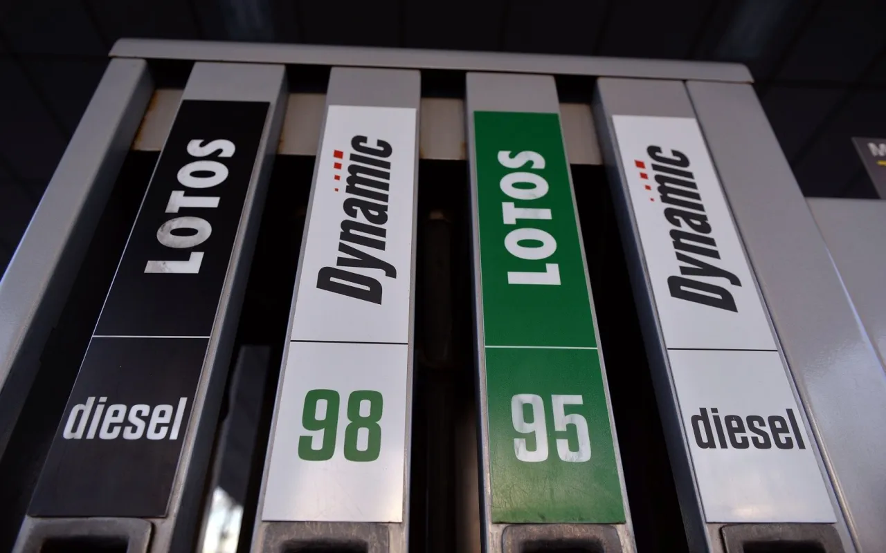 Zdjęcie Woda w filtrze paliwa diesel objawy – jak uniknąć poważnych problemów