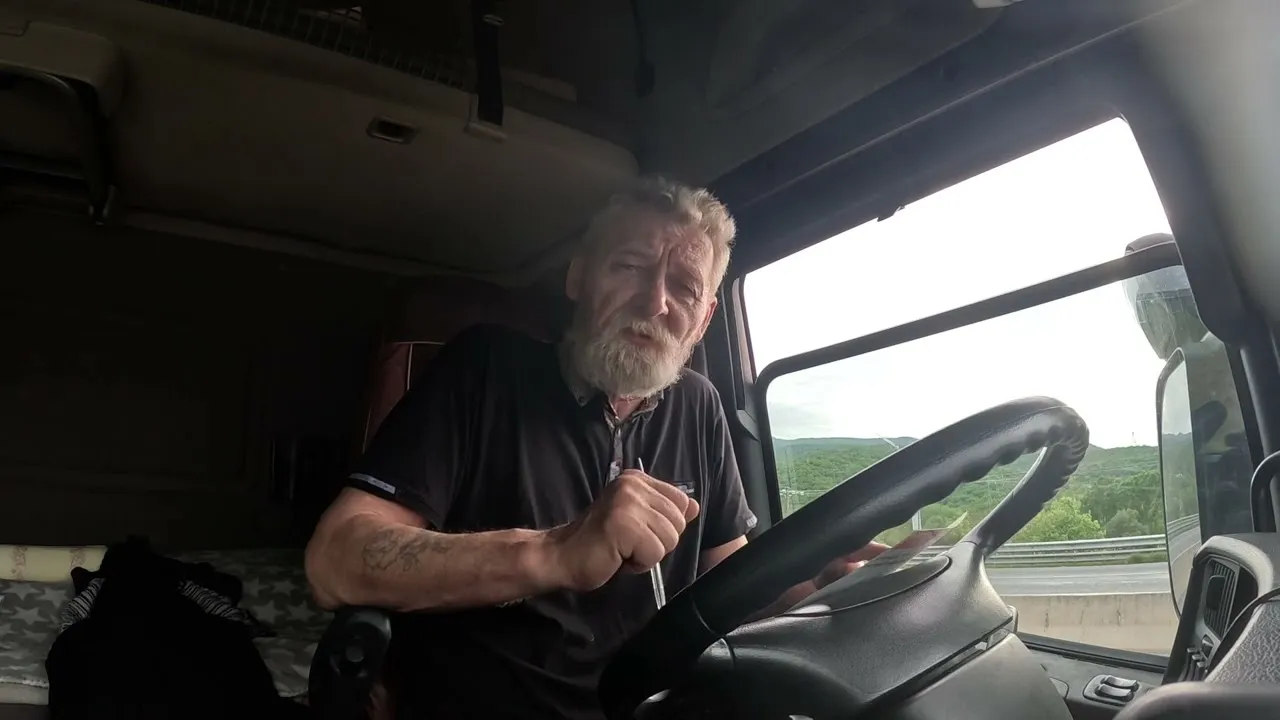 Zdjęcie Ile można zarobić na własnym busie? Sprawdź realne zarobki i koszty
