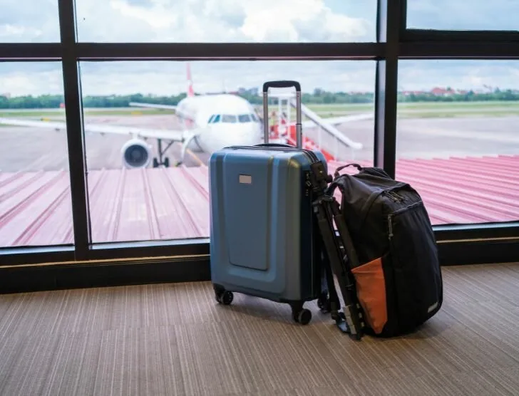 Zdjęcie Czy słodycze można przewozić w bagażu podręcznym? Sprawdź zasady!