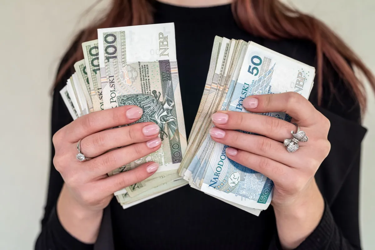 Zdjęcie Ile zarabia honorowy profesor oświaty? Zaskakujące fakty o gratyfikacji