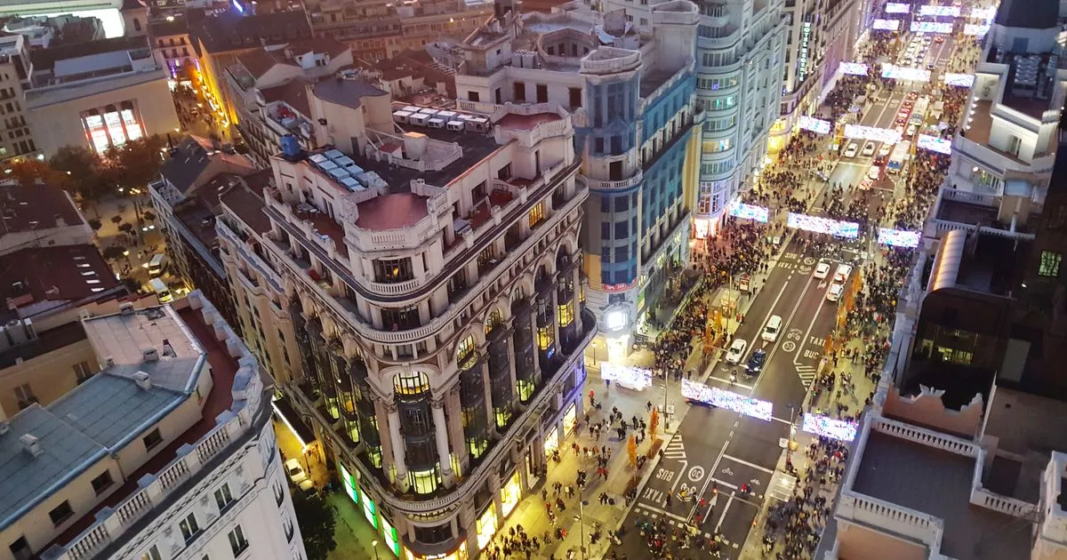 Zdjęcie Madryt: Ile trwa lot z Polski? Zaplanuj podróż bez niespodzianek