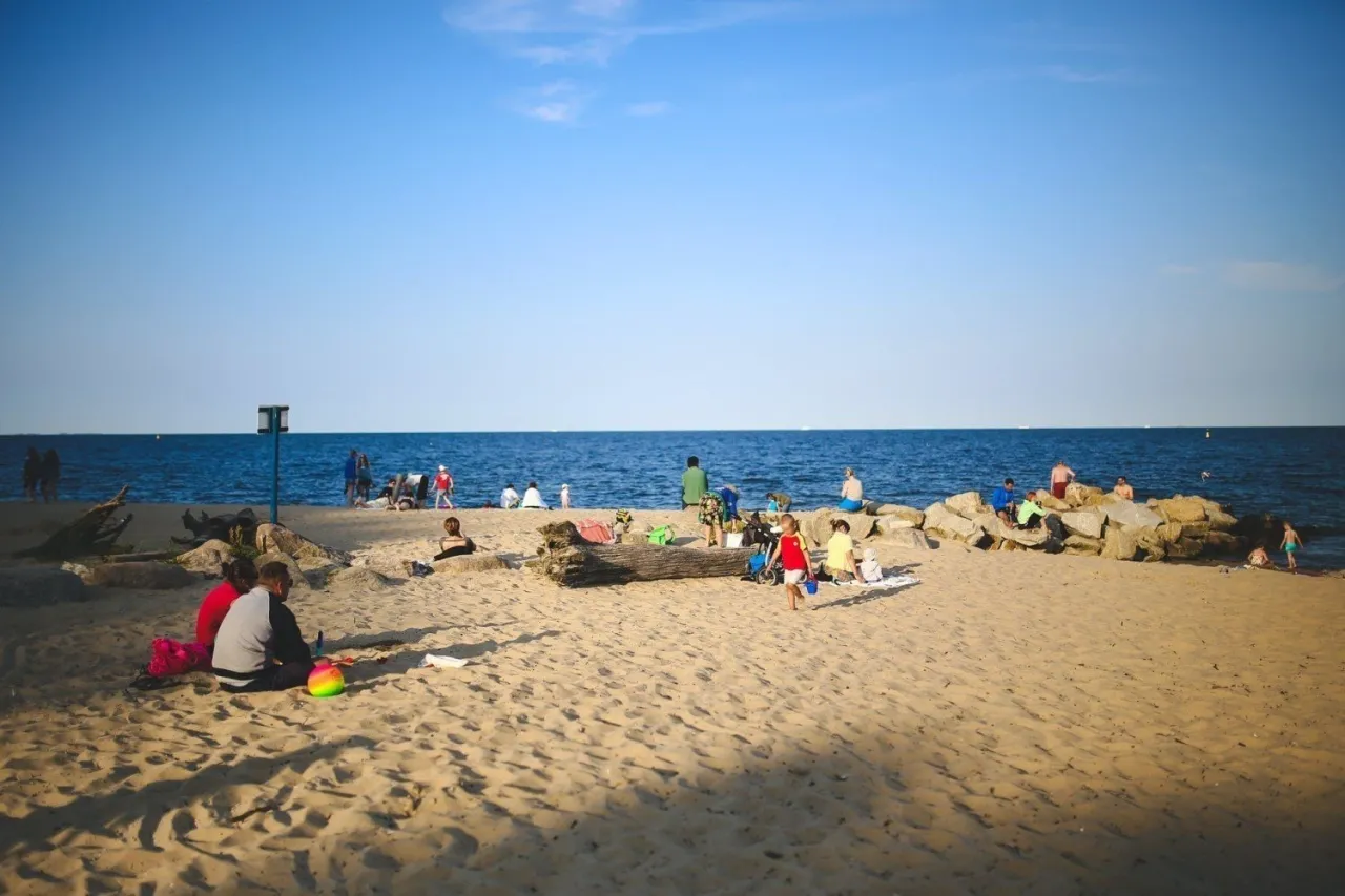 Zdjęcie Z Szczecina nad morze – odkryj najbliższe plaże i trasy dojazdu