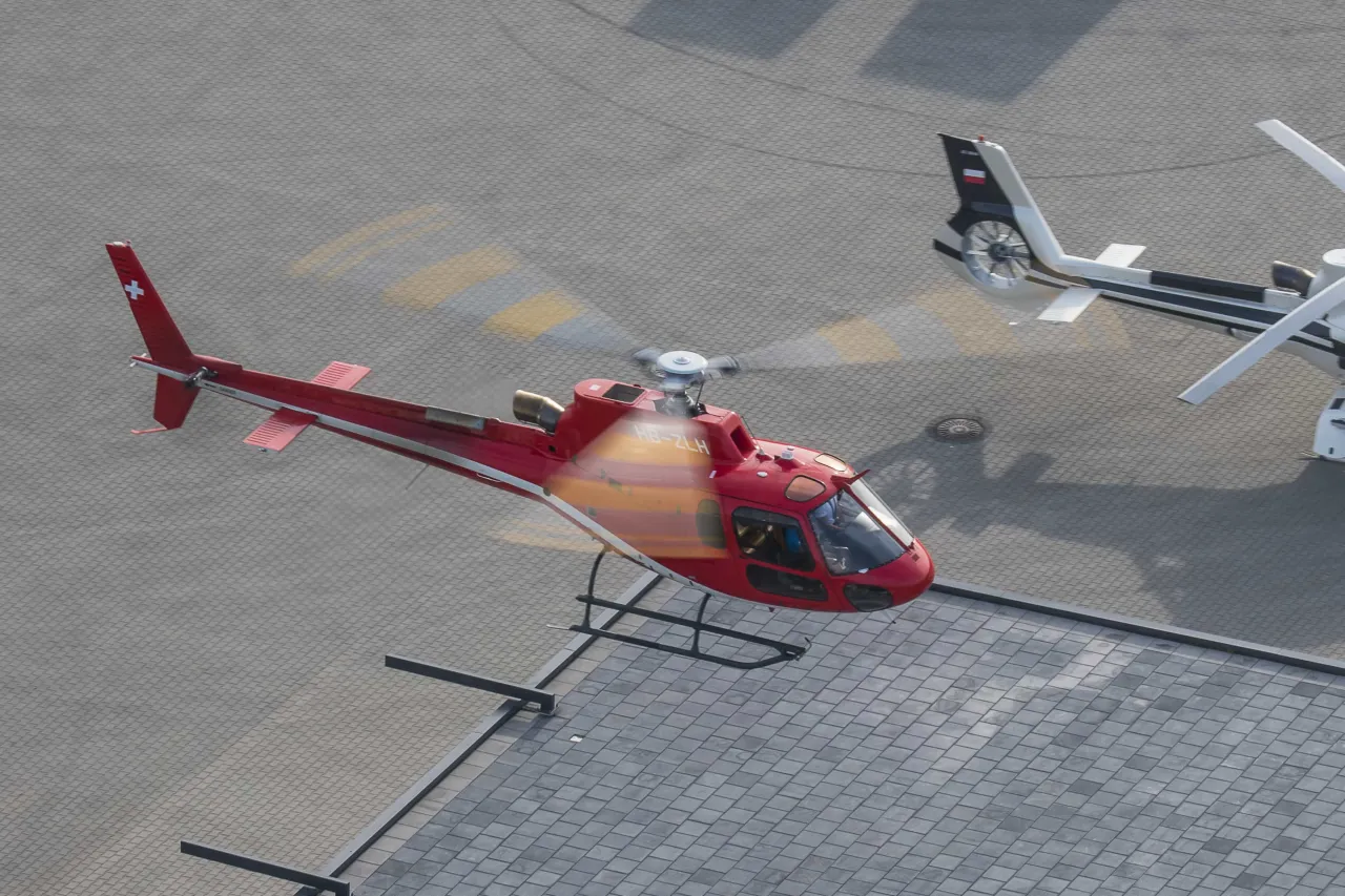 Zdjęcie Ile kosztuje wynajem helikoptera? Poznaj ukryte koszty i ceny