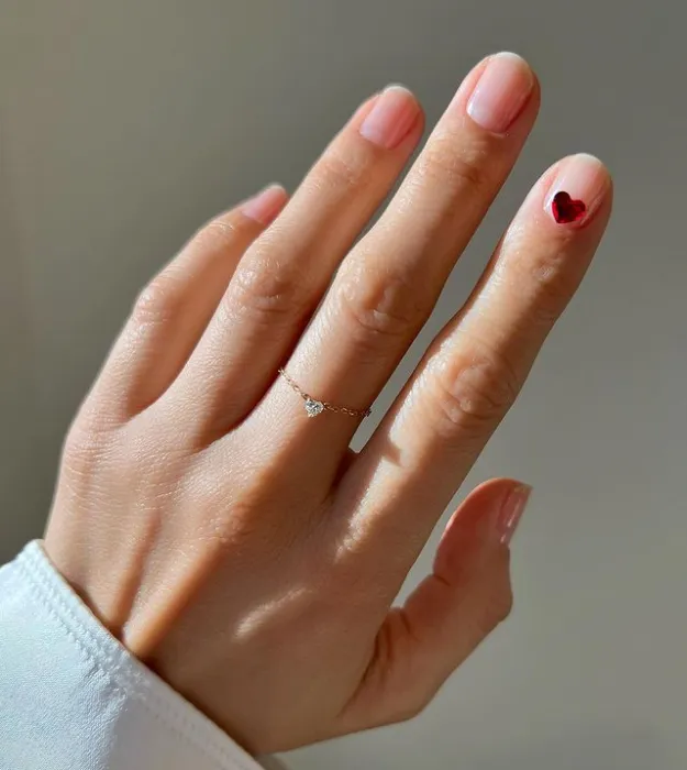 Zdjęcie Manicure biologiczny: co to jest i dlaczego warto go wybrać?