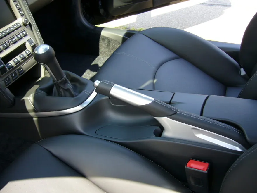 Zdjęcie Cómo tensar freno de mano para evitar problemas de seguridad en tu coche