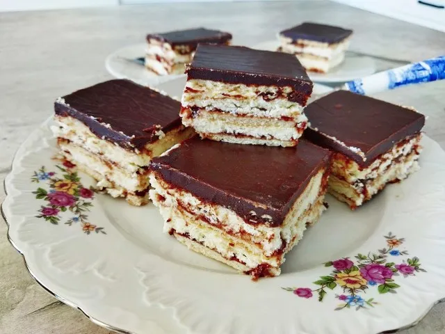 Zdjęcie Jak zrobić ciasto z kaszy manny, które zachwyci Twoich gości?