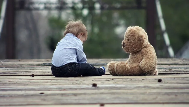 Zdjęcie Ile wynosi zasiłek na dziecko z autyzmem? Sprawdź, co przysługuje