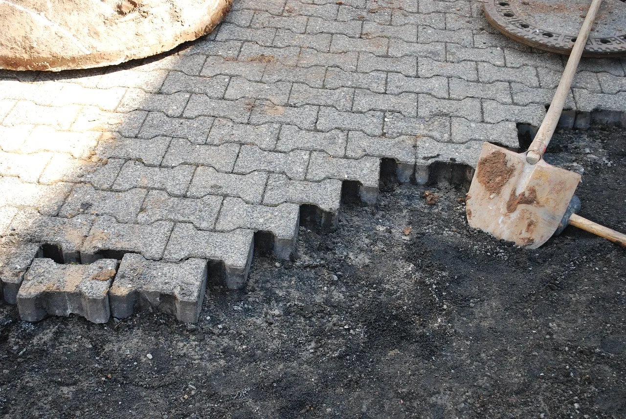 Zdjęcie Jakie podłoże pod kostkę brukową zapewni trwałość i stabilność?