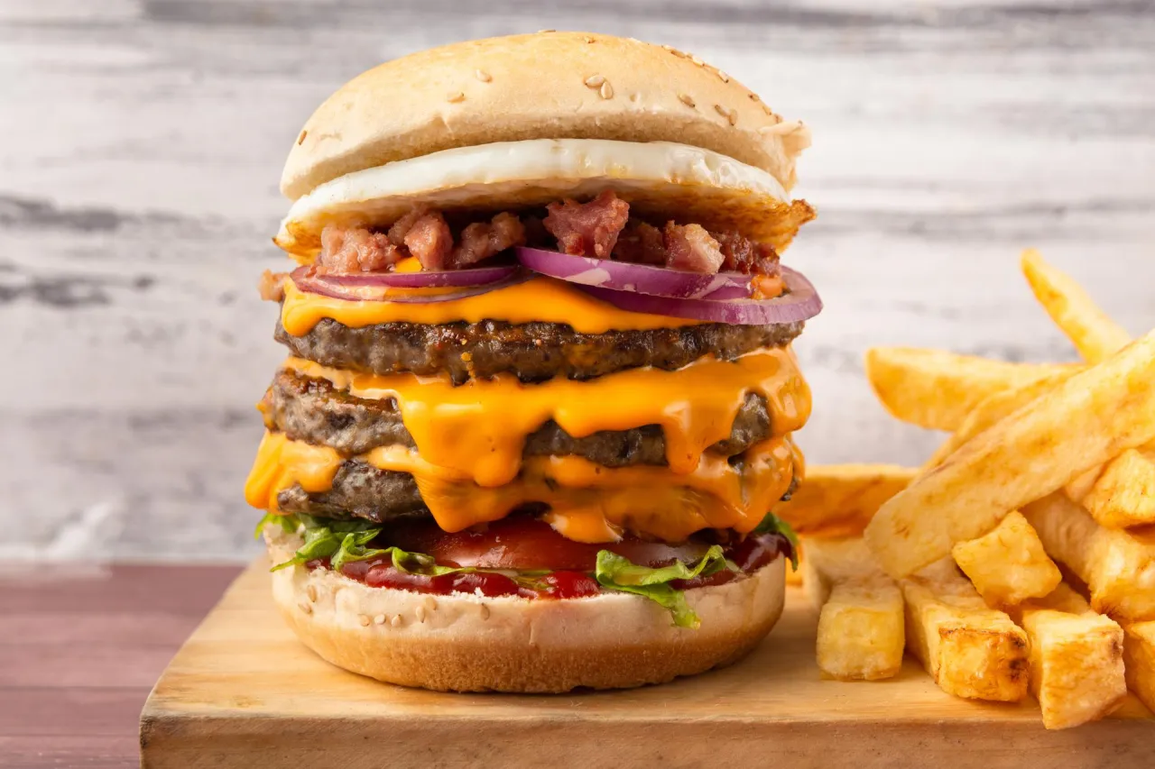 Zdjęcie Burgery jak z McDonald&#039;s: Przepisy na idealne domowe wersje