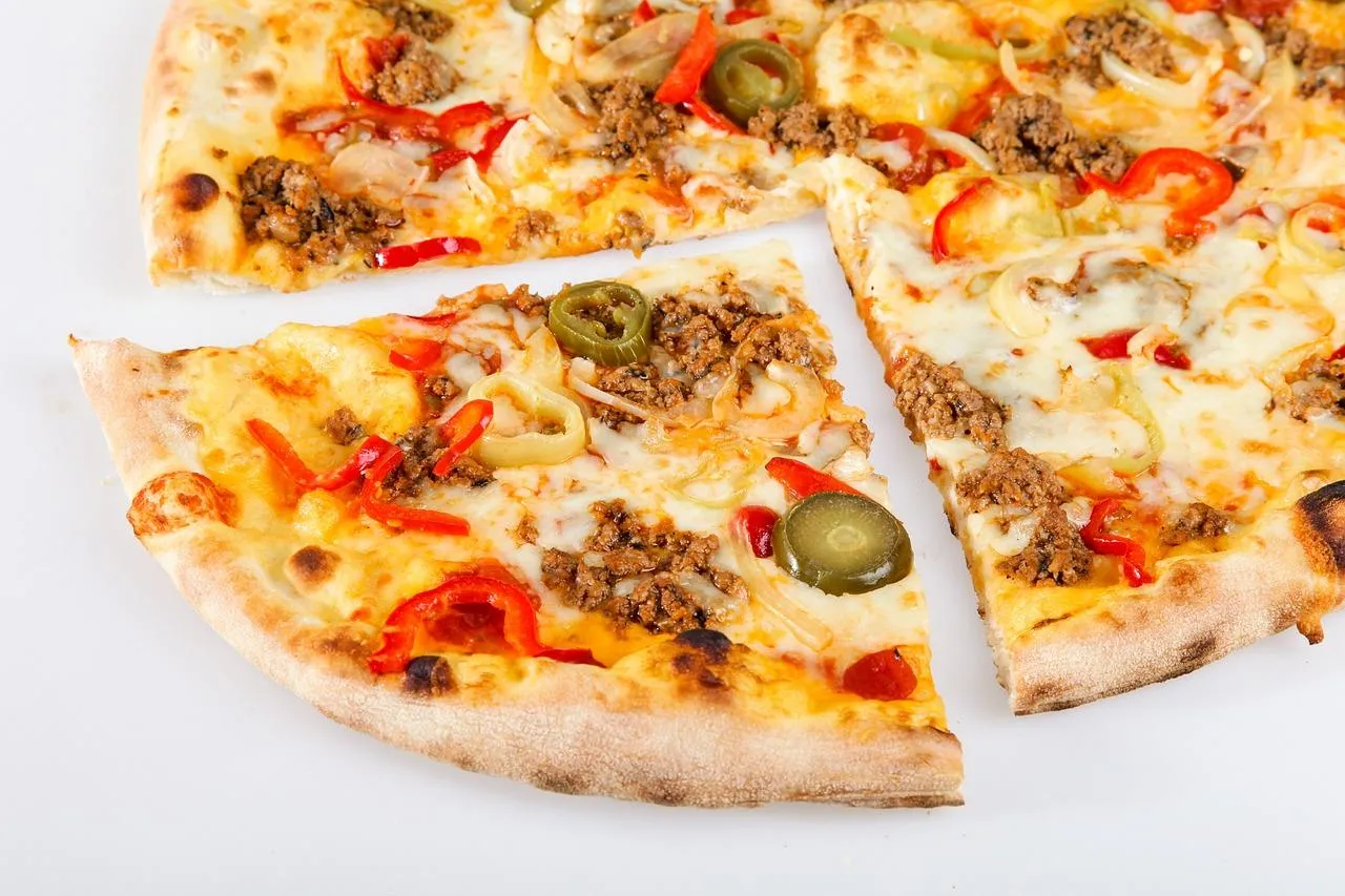 Zdjęcie Ile kcal ma pizza capriciosa? Zaskakujące fakty o kaloriach