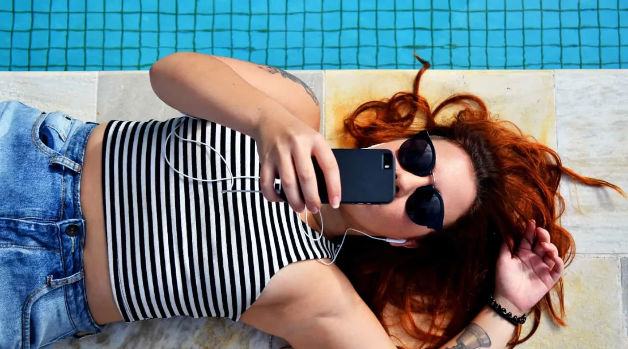 Zdjęcie Jak włączyć roaming w Play24 i uniknąć wysokich kosztów za granicą