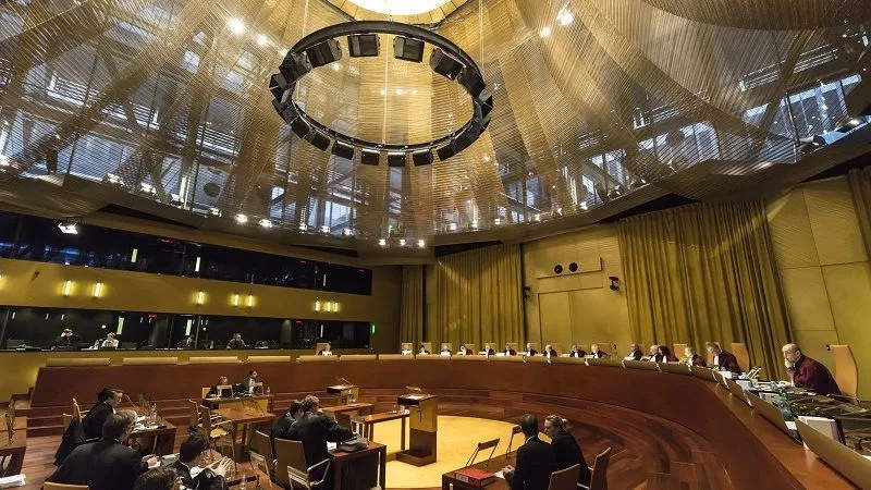 Zdjęcie Sala rozpraw kto gdzie siedzi – poznaj tajniki układu miejsc w sądzie